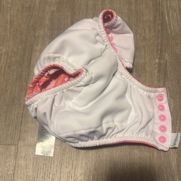 Green sprouts Ice cream water diaper size 18M EUC - Picture 5 of 6